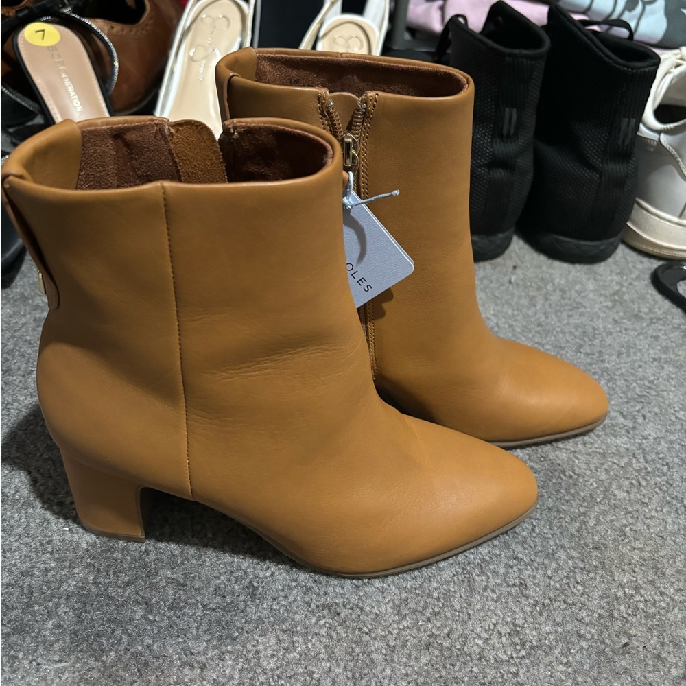 Aerosoles Madera Bootie - Picture 4 of 16